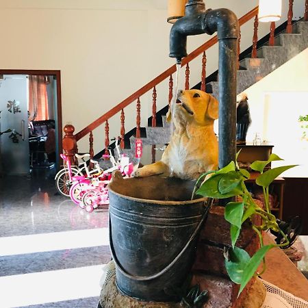 Chong Er Ya She Homestay Jiji Extérieur photo