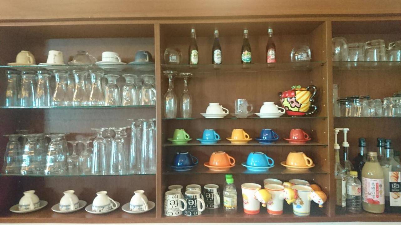 Chong Er Ya She Homestay Jiji Extérieur photo